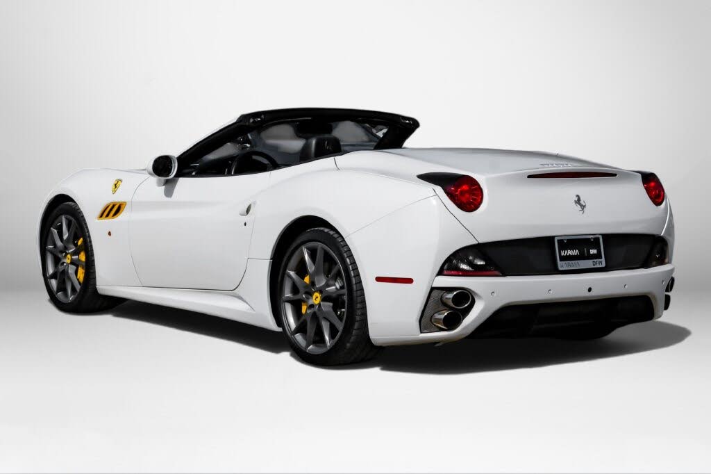 2014 Ferrari California Roadster photo 9