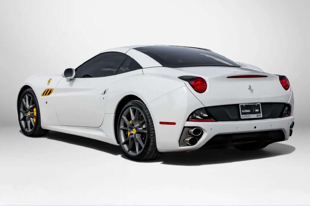 2014 Ferrari California Roadster photo 10
