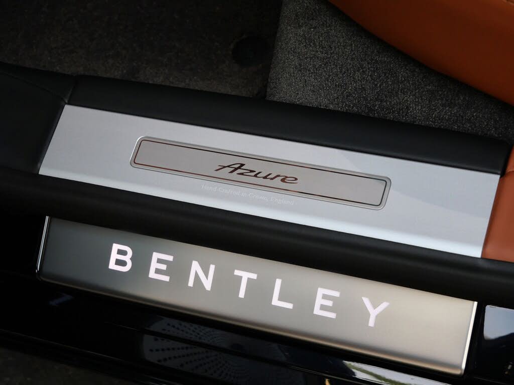 2026 Bentley Flying Spur Azure AWD photo 19