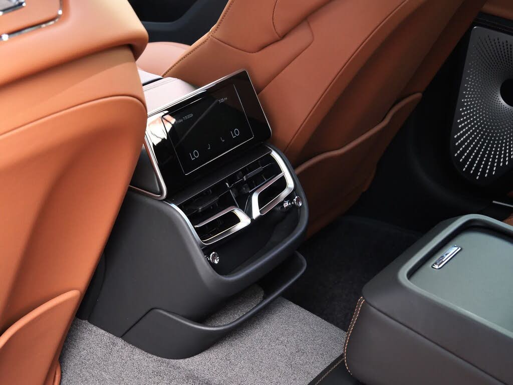 2026 Bentley Flying Spur Azure AWD photo 21