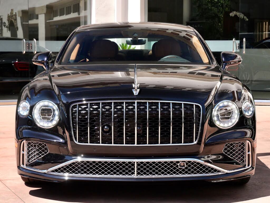 2026 Bentley Flying Spur Azure AWD photo 10