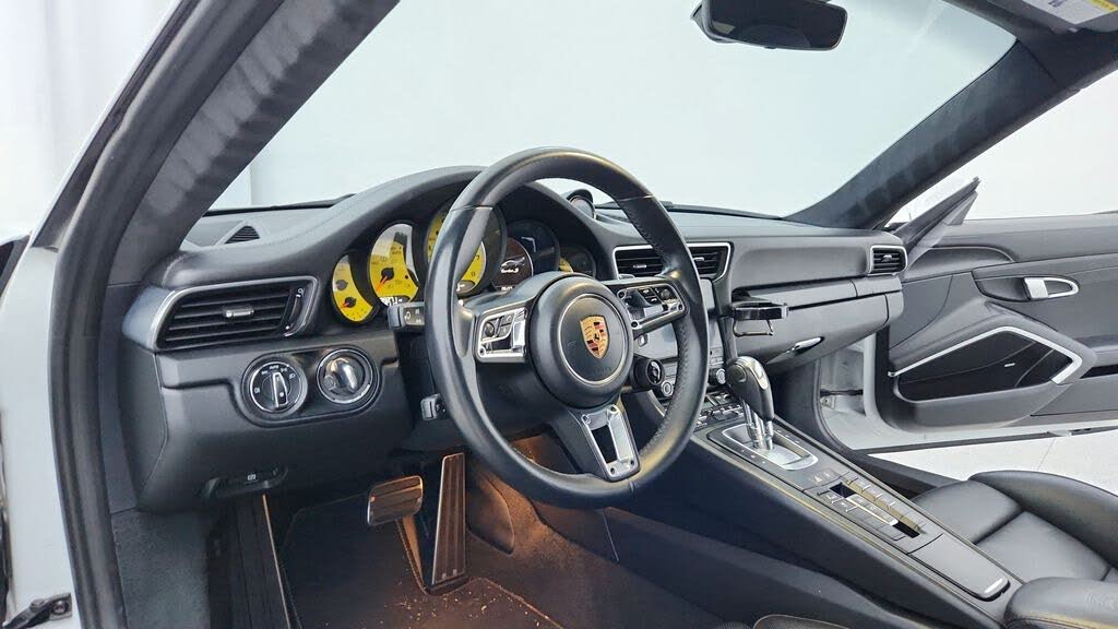 2017 Porsche 911 Turbo S Coupe AWD photo 14 of 24