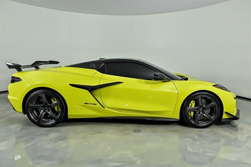 2024 Chevrolet Corvette Z06 3LZ Convertible RWD photo 14