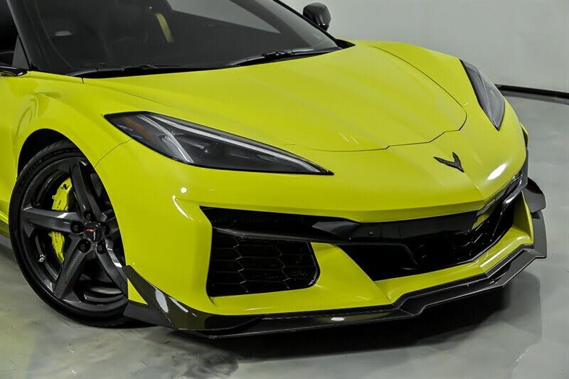 2024 Chevrolet Corvette Z06 3LZ Convertible RWD photo 3