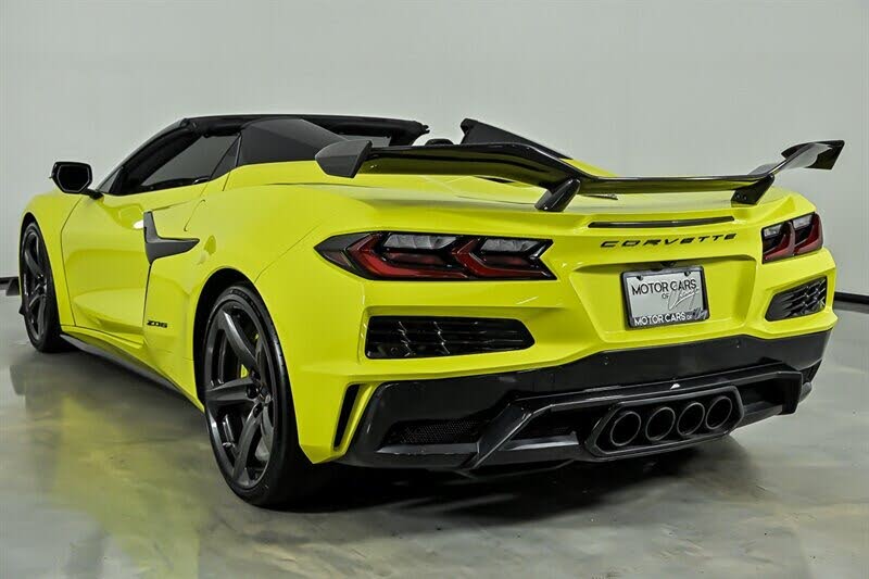 2024 Chevrolet Corvette Z06 3LZ Convertible RWD photo 8