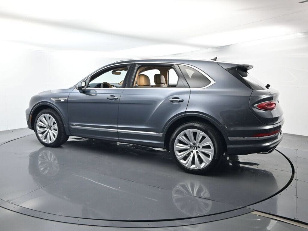 2026 Bentley Bentayga Azure V8 AWD photo 3
