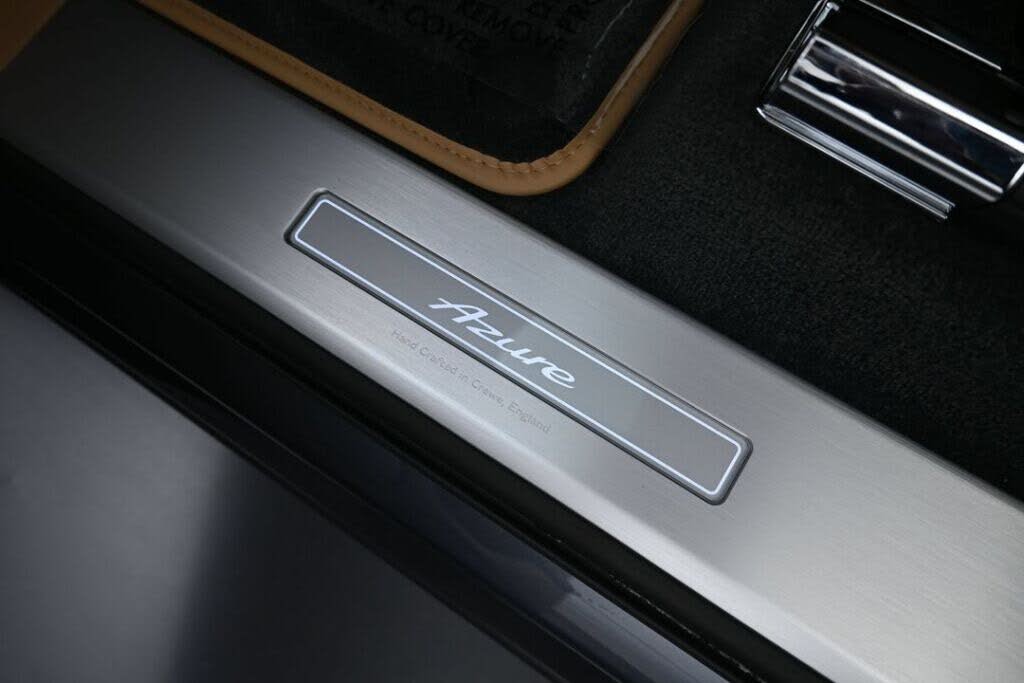 2026 Bentley Bentayga Azure V8 AWD photo 24