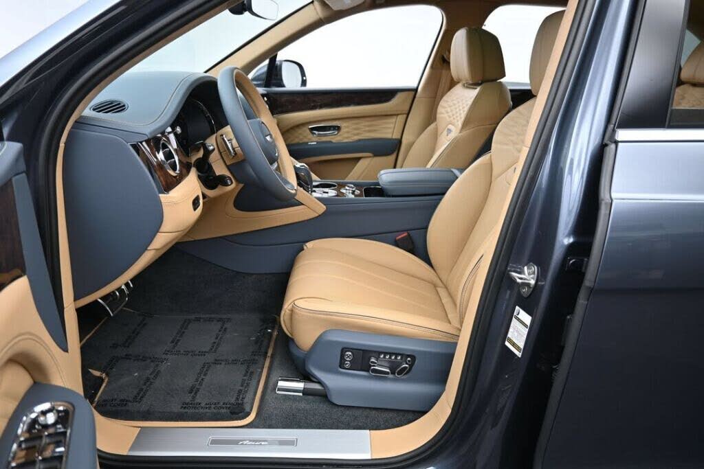 2026 Bentley Bentayga Azure V8 AWD photo 4