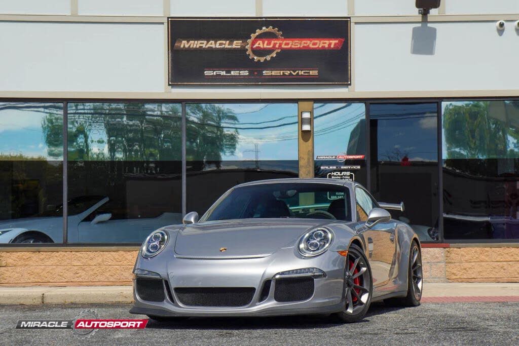 2015 Porsche 911 GT3 Coupe RWD