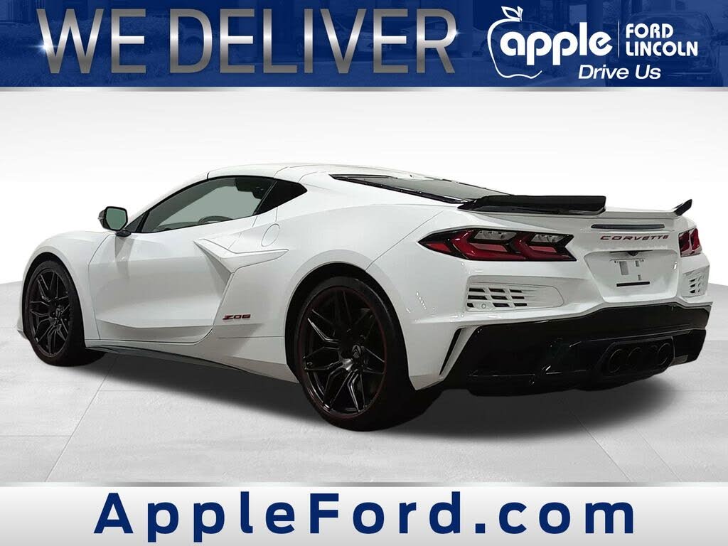 2025 Chevrolet Corvette Z06 1LZ Coupe RWD photo 9
