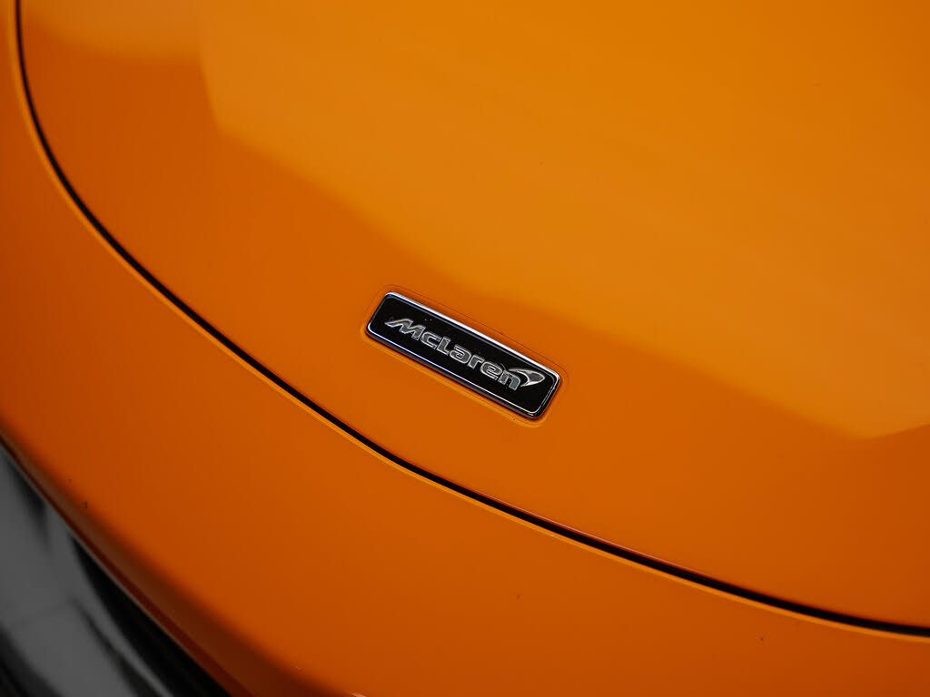 2020 McLaren 600LT Spider RWD photo 6