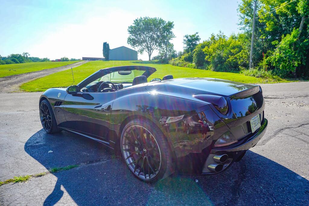 2011 Ferrari California Roadster photo 15