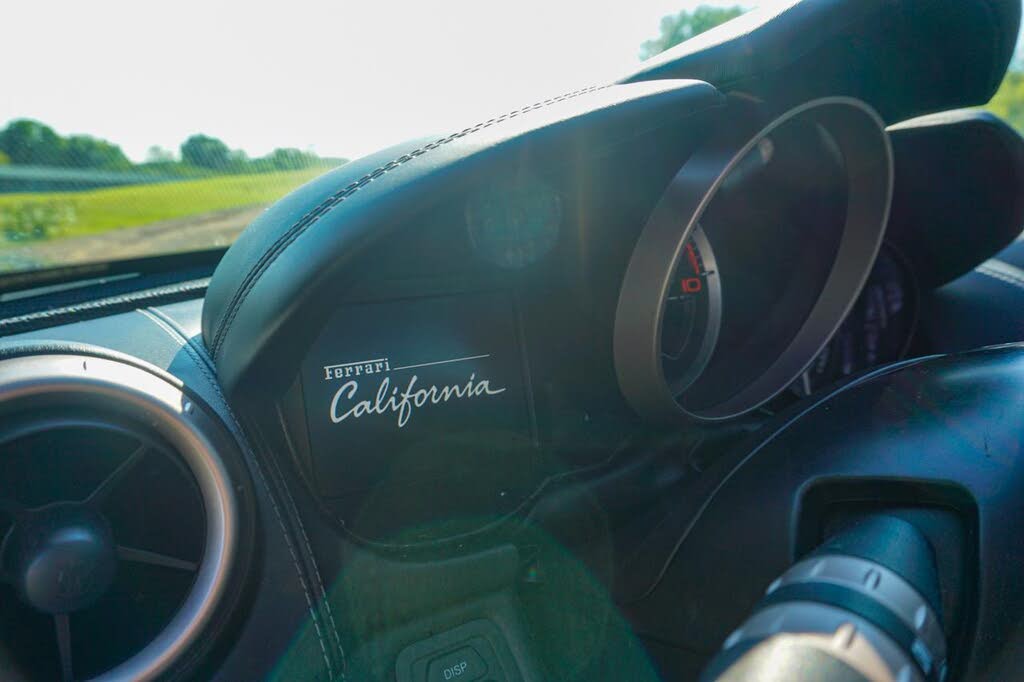 2011 Ferrari California Roadster photo 20