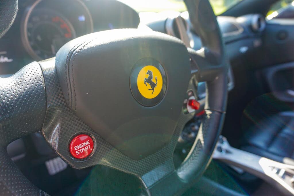 2011 Ferrari California Roadster photo 21