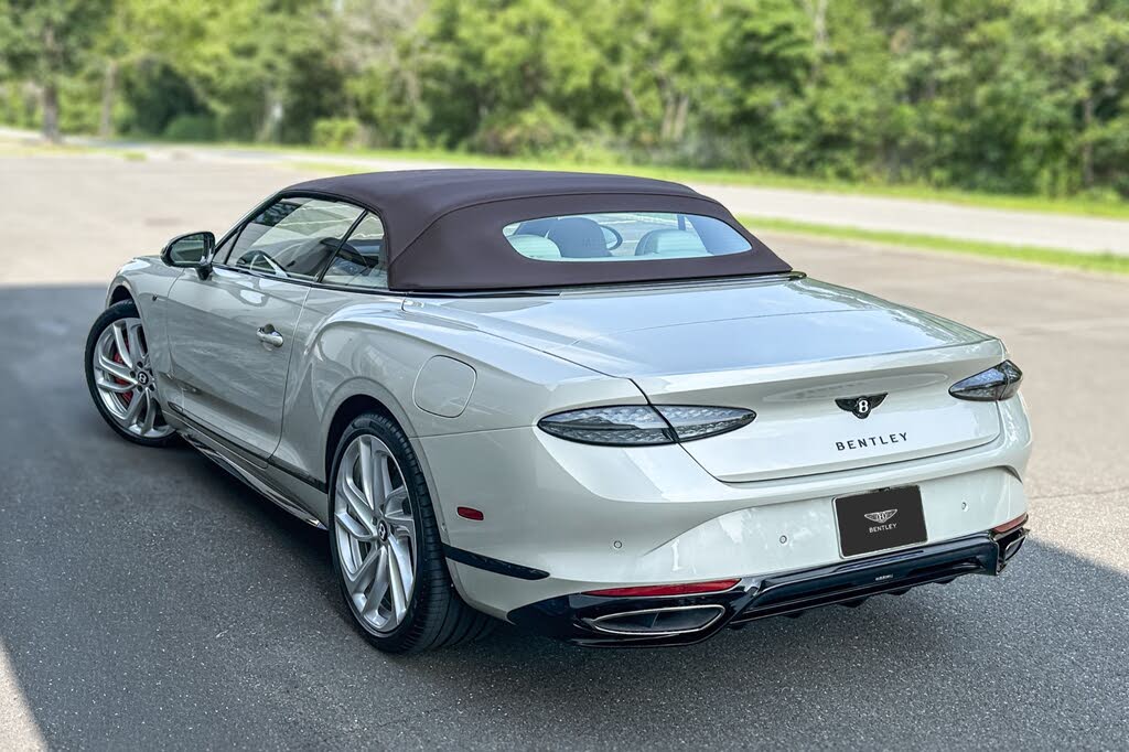 2026 Bentley Continental GTC AWD photo 3