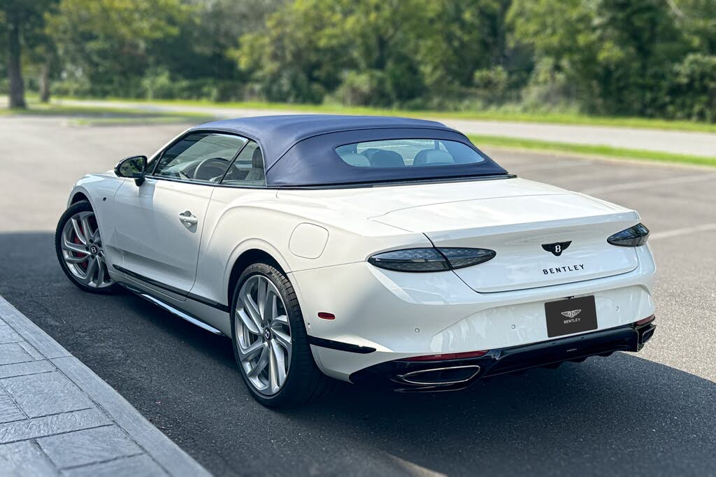 2026 Bentley Continental GTC AWD photo 3