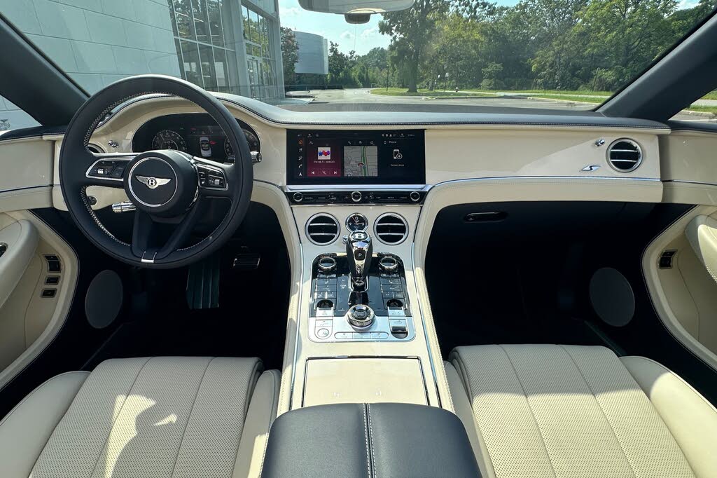 2026 Bentley Continental GTC AWD photo 4