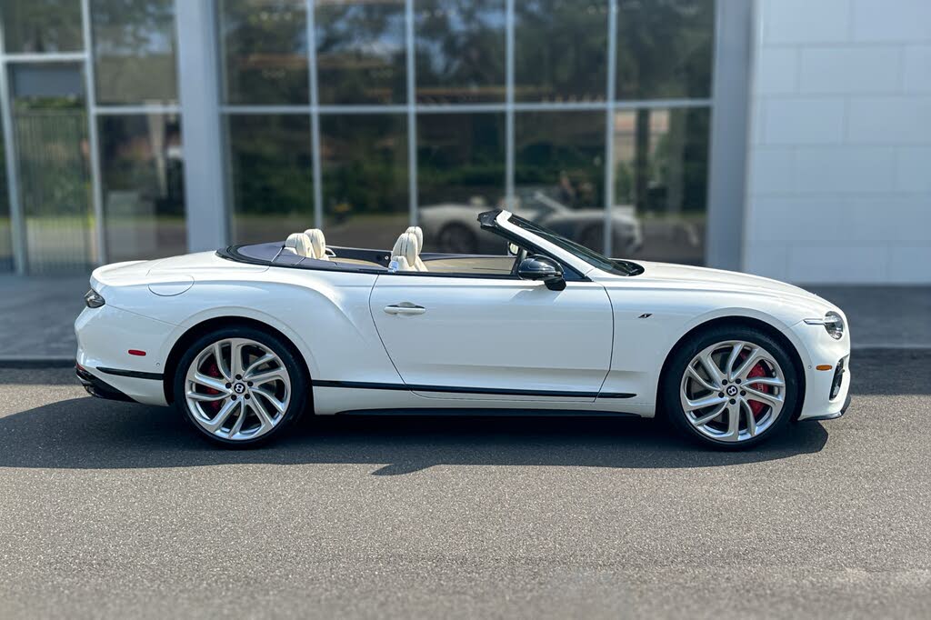 2026 Bentley Continental GTC AWD photo 5