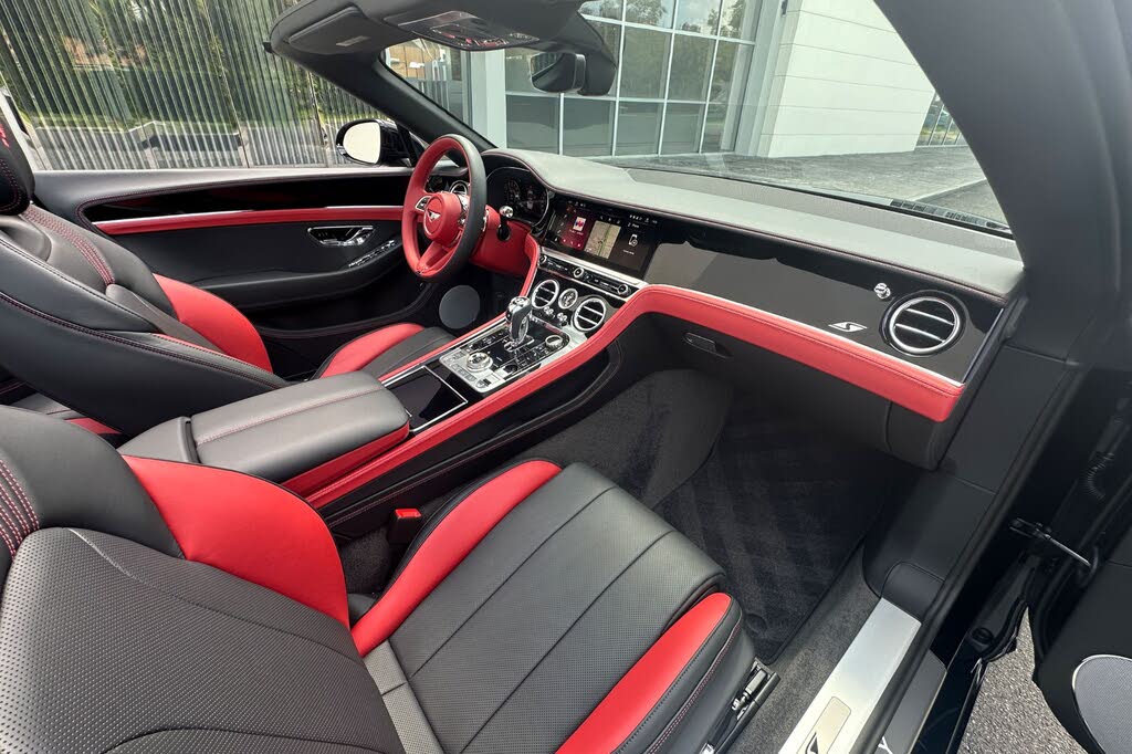 2026 Bentley Continental GTC AWD photo 2