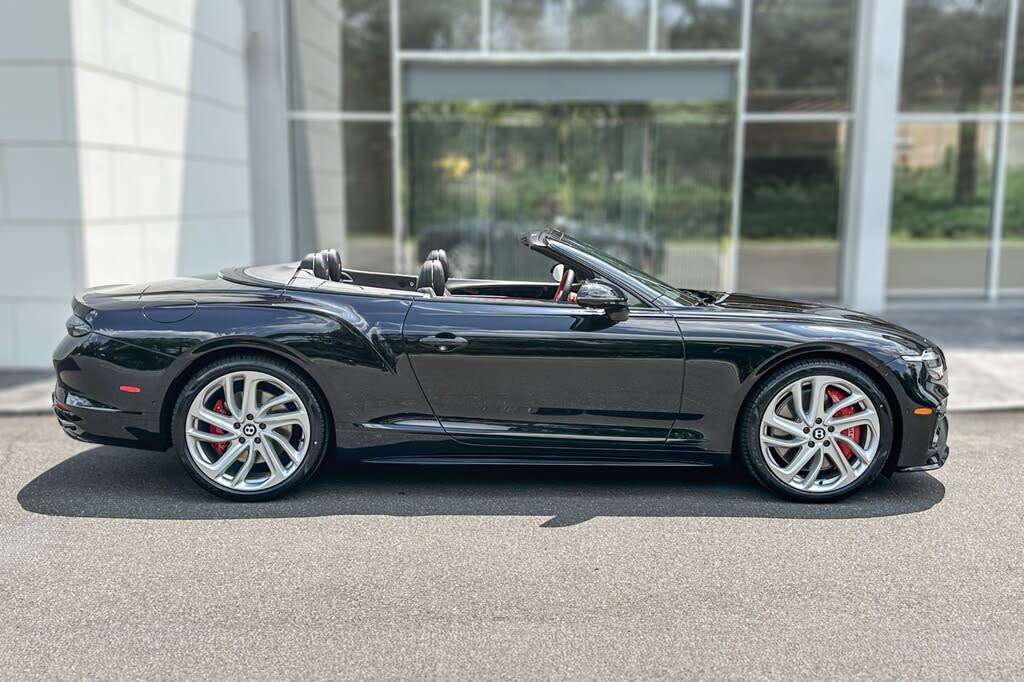 2026 Bentley Continental GTC AWD photo 4