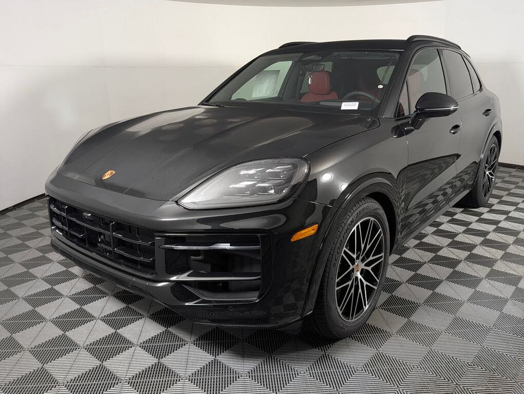 2026 Porsche Cayenne GTS AWD