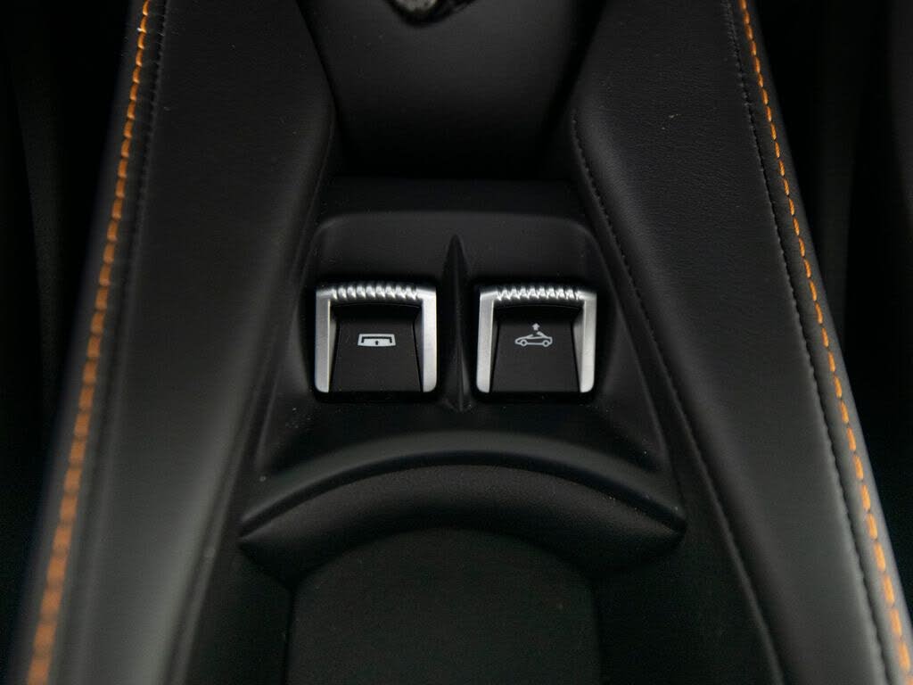 2027 McLaren 750S Spider RWD photo 22