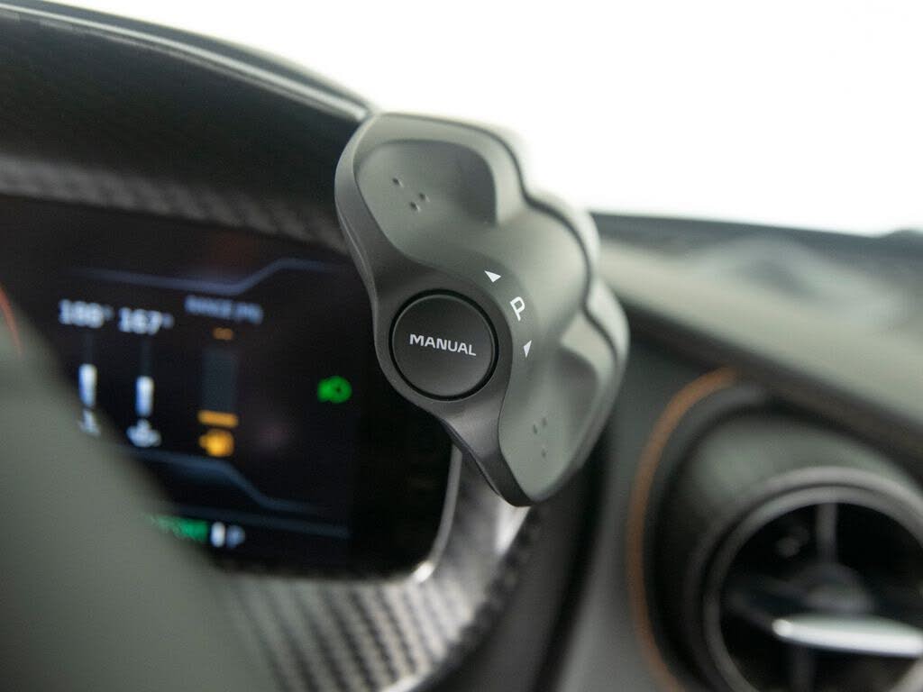 2027 McLaren 750S Spider RWD photo 24