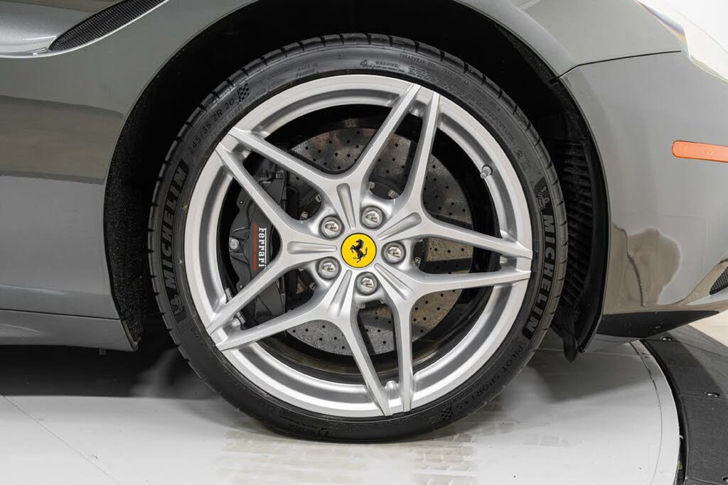 2016 Ferrari California T Roadster photo 15