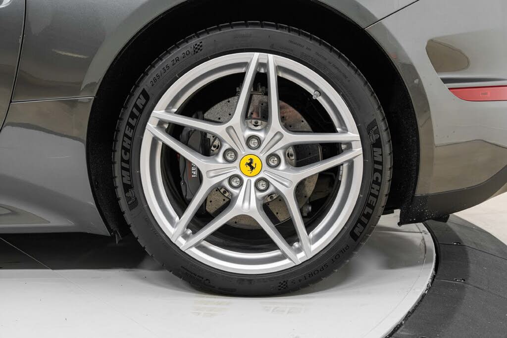 2016 Ferrari California T Roadster photo 17
