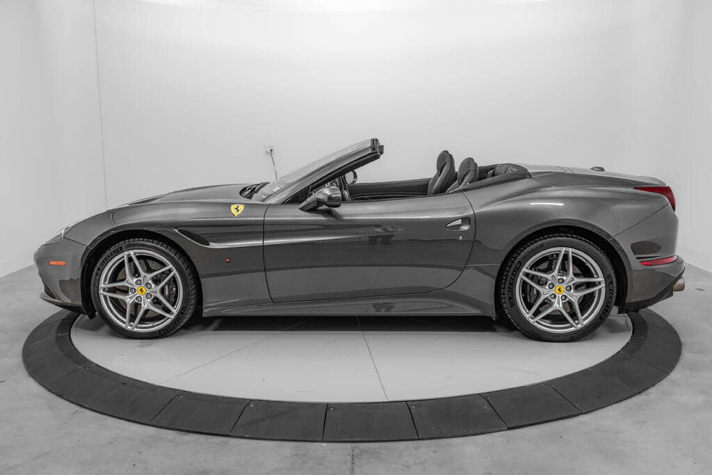 2016 Ferrari California T Roadster photo 3