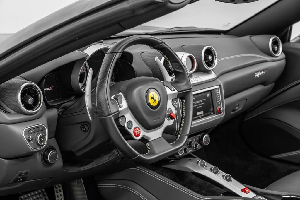 2016 Ferrari California T Roadster photo 4
