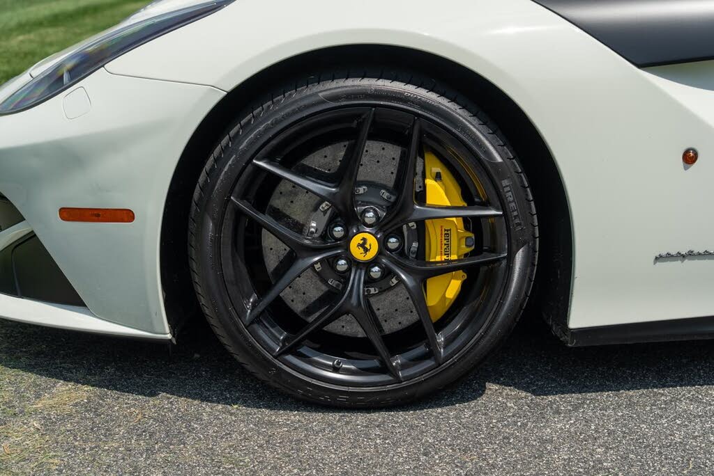2017 Ferrari F12 Berlinetta Coupe photo 9