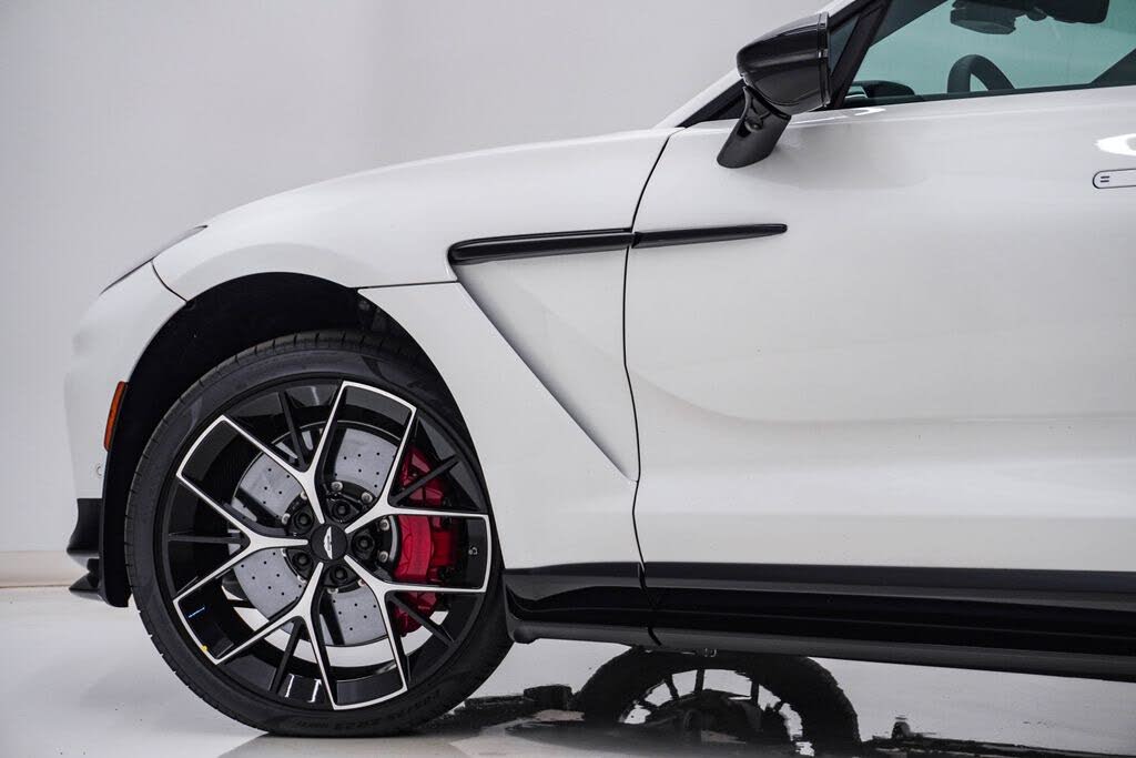 2026 Aston Martin DBX 707 AWD photo 14