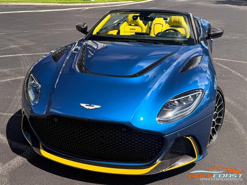 2023 Aston Martin DBS Superleggera Volante RWD photo 9
