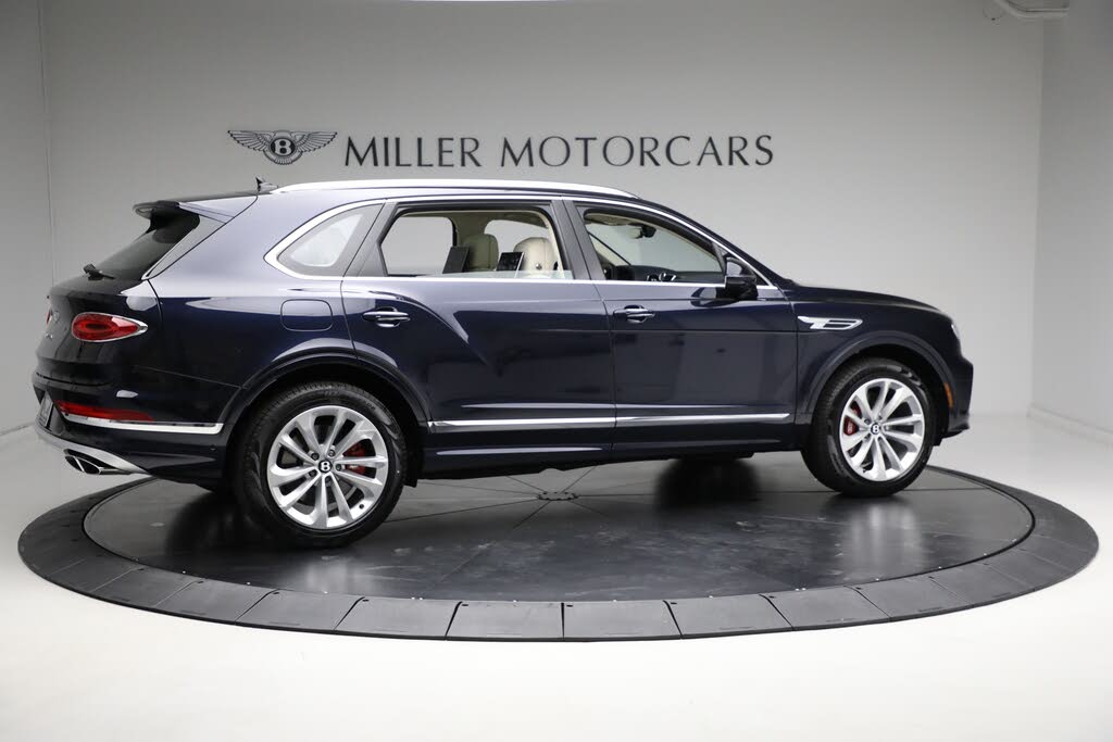 2024 Bentley Bentayga V8 AWD photo 11