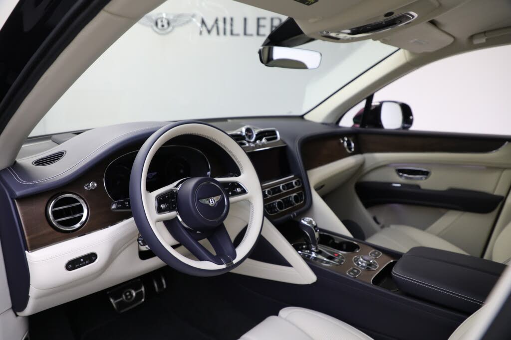 2024 Bentley Bentayga V8 AWD photo 17