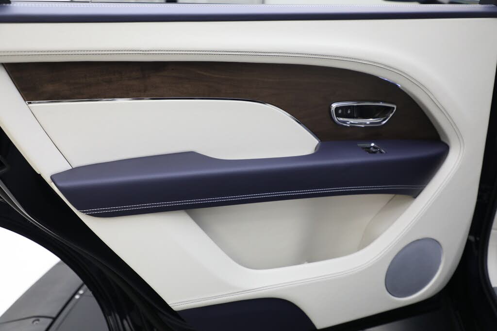 2024 Bentley Bentayga V8 AWD photo 24