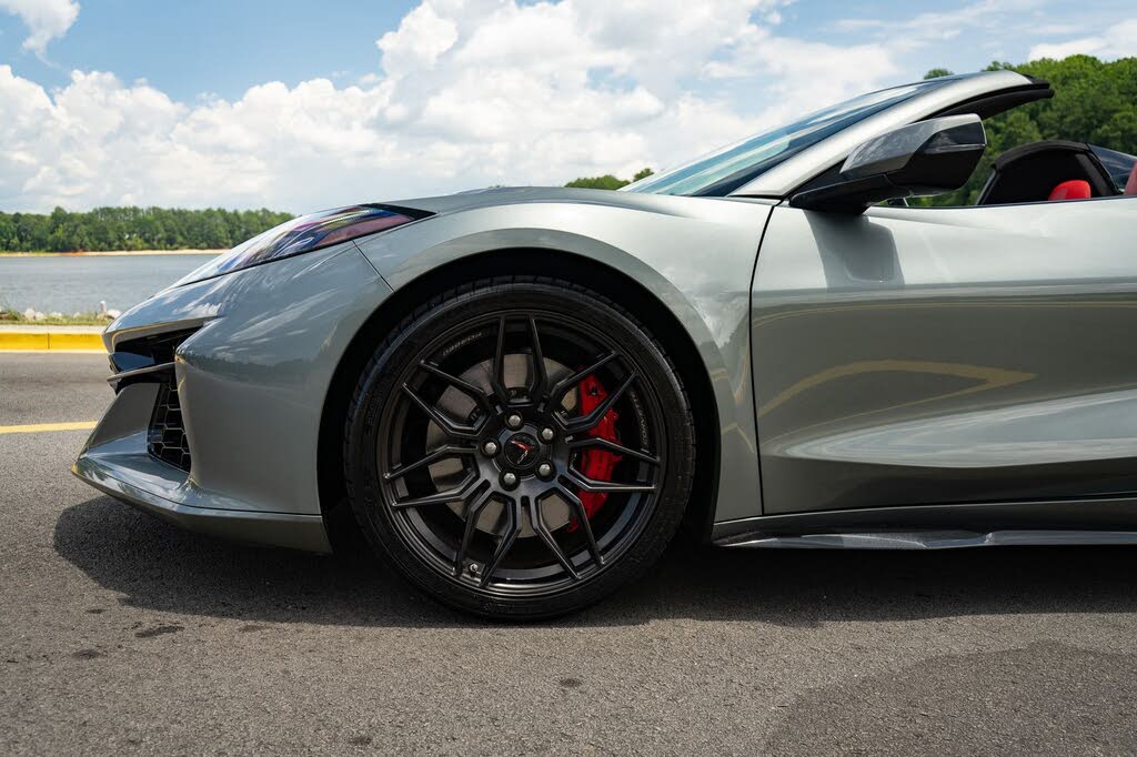 2023 Chevrolet Corvette Z06 3LZ Convertible RWD photo 15
