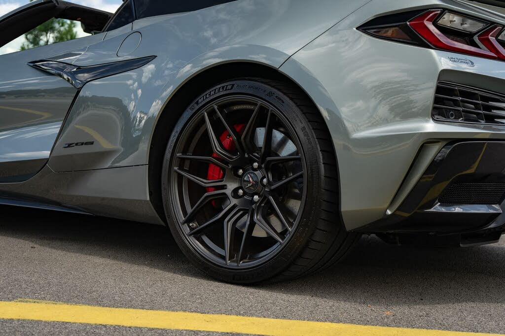 2023 Chevrolet Corvette Z06 3LZ Convertible RWD photo 22