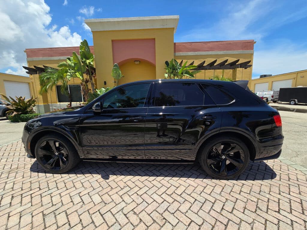 2018 Bentley Bentayga W12 Onyx Edition AWD
