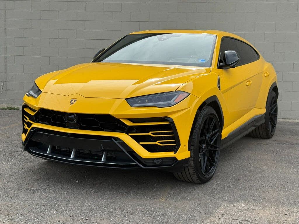 2019 Lamborghini Urus 4WD