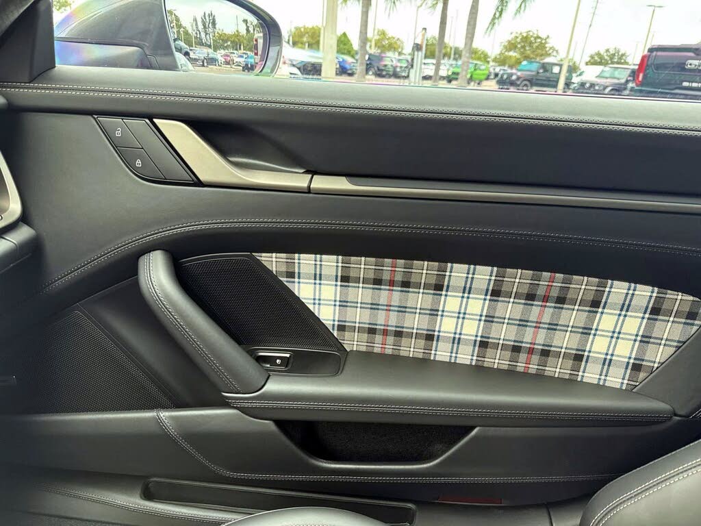 2025 Porsche 911 Turbo Coupe AWD photo 22 of 24