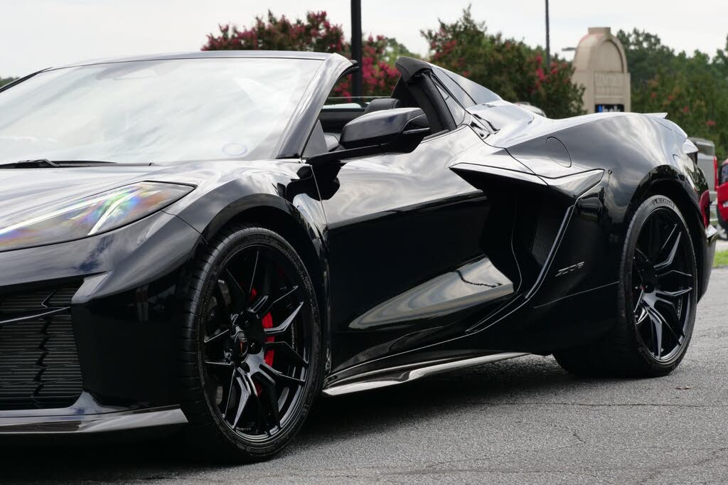 2024 Chevrolet Corvette Z06 3LZ Convertible RWD photo 15