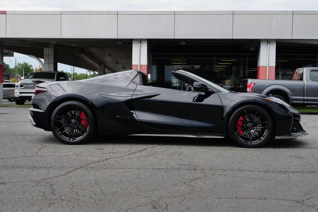 2024 Chevrolet Corvette Z06 3LZ Convertible RWD photo 22