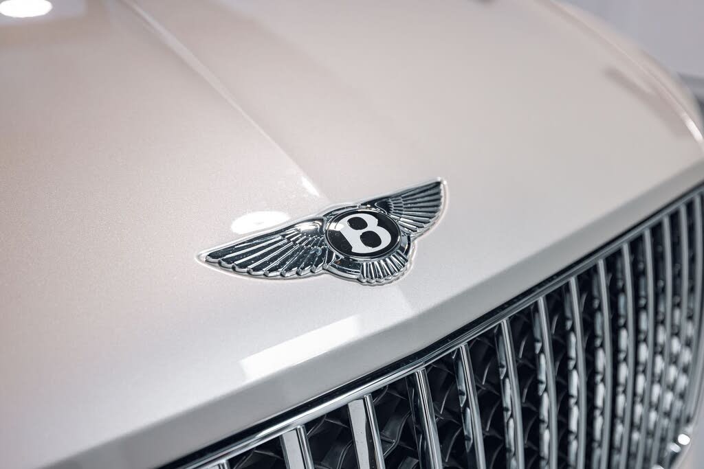 2026 Bentley Bentayga Azure V8 AWD photo 12