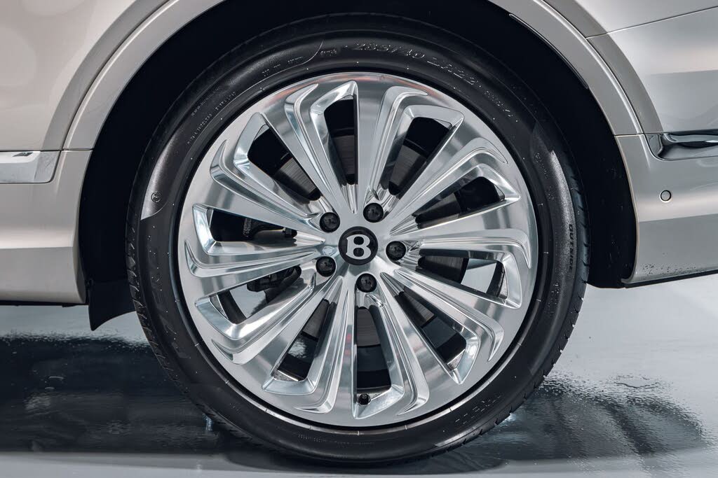 2026 Bentley Bentayga Azure V8 AWD photo 19