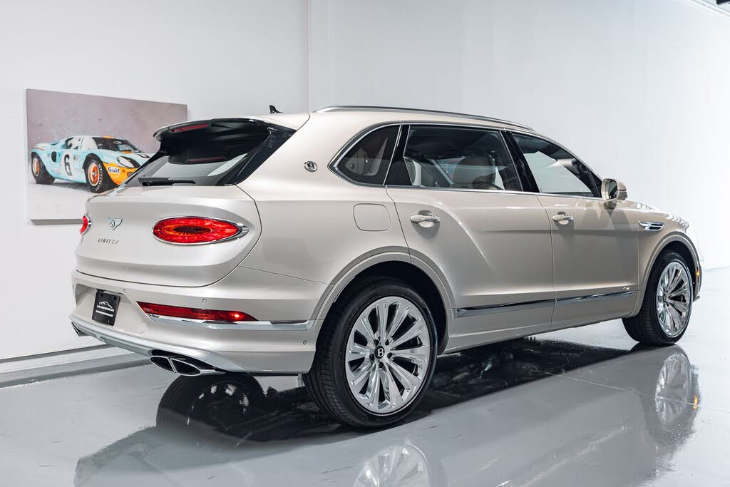2026 Bentley Bentayga Azure V8 AWD photo 6