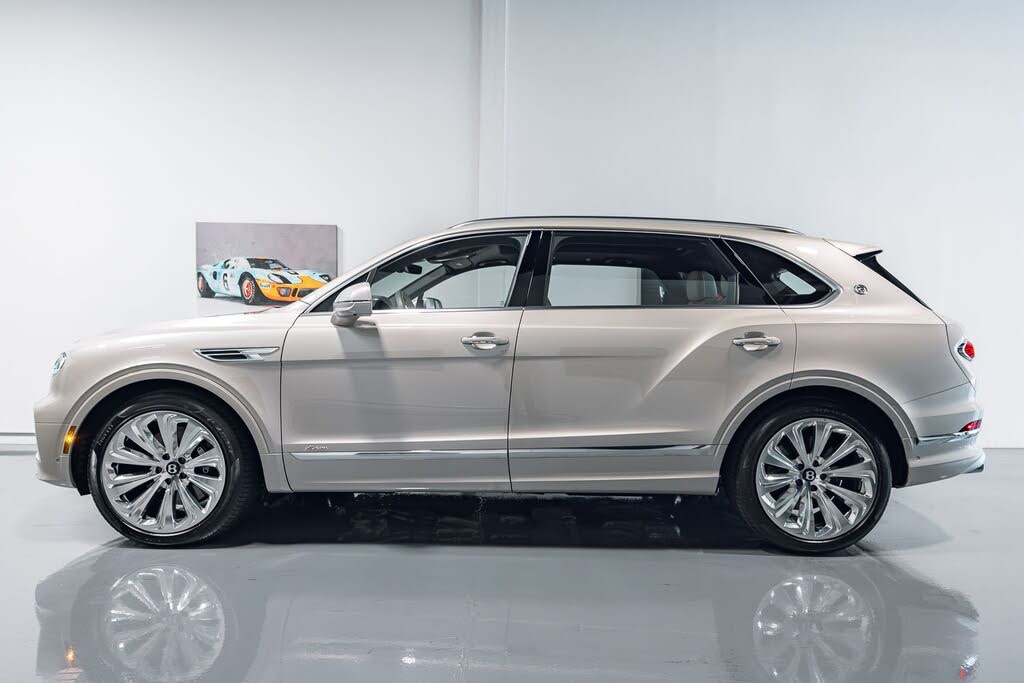 2026 Bentley Bentayga Azure V8 AWD photo 7
