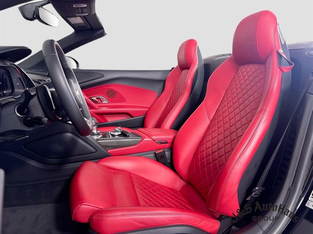 2020 Audi R8 quattro V10 Performance Spyder AWD photo 11 of 24