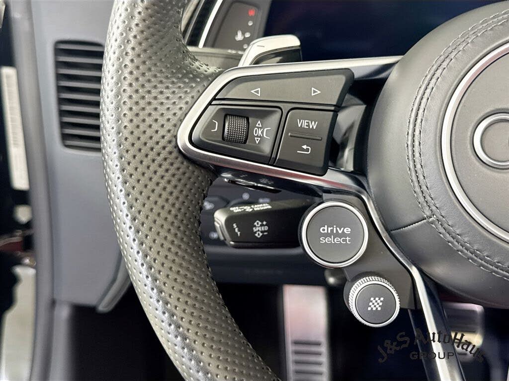 2020 Audi R8 quattro V10 Performance Spyder AWD photo 13 of 24